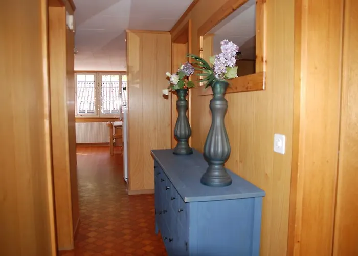 Chalet Tuftbach Апартаменты Гриндельвальд